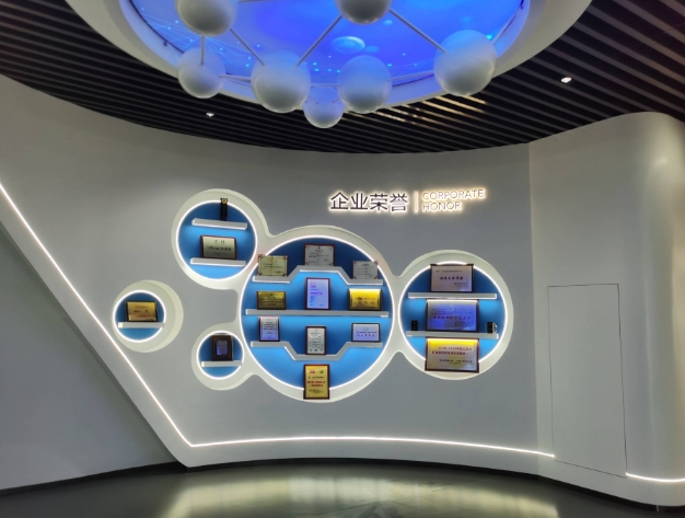 如何設(shè)計一個獨具特色的文化展廳？></a>
					</div>
					<div   id=